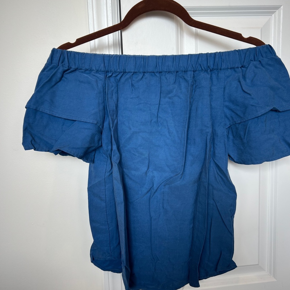 H&M Off-Shoulder Ruffle Sleeve Top in Blue